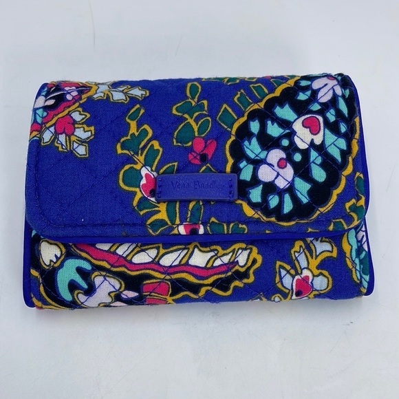 Vera Bradley Tri-fold Wallet - Picture 1 of 4
